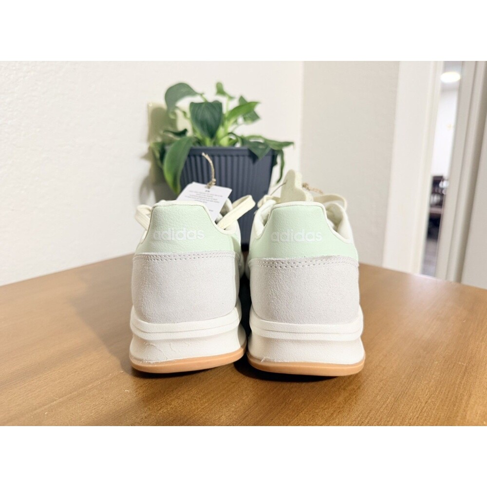 Adidas Run 70s 2.0 Sneaker Off White / Linen Green / Gum J14914 Womens 9.5 - Picture 4 of 10